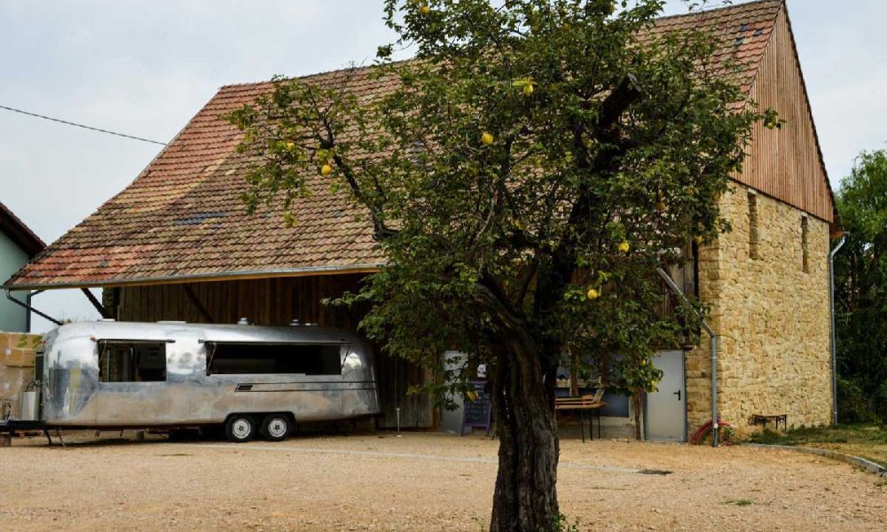 La grange des deux clefs, Moernach, Sundgau Sud Alsace, terrasse d'été, carte brasserie, traiteur et privatisation