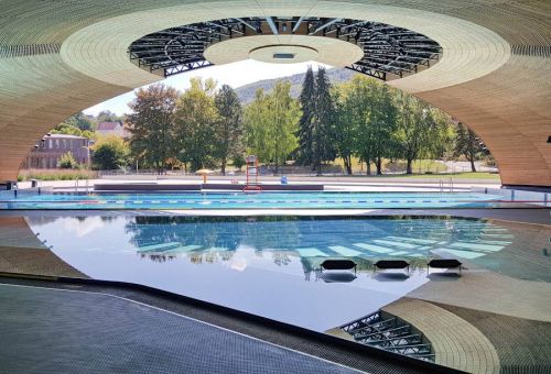 Hôtel restaurant Les deux clés à Moernach,  piscine de Ferrette dans le Sundgau, Alsace